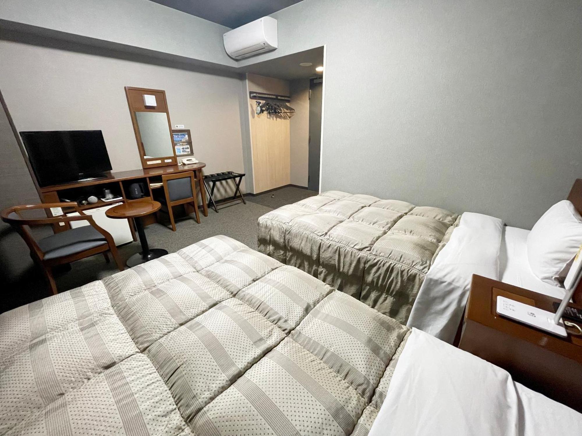 Hotel Route-Inn Dai-Ni Ashikaga Bagian luar foto
